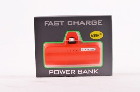 Power Bank YILEVEN ficha V8 (4).jpg